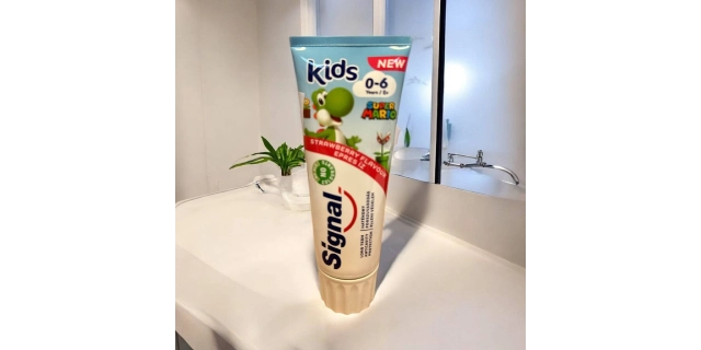 Signal Kids Toothpaste Strawberry 75ml                                                                                                                                                                                                                    