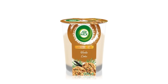 Air Wick Scented Candle, Vanilla Cookies, 220g                                                                                                                                                                                                            
