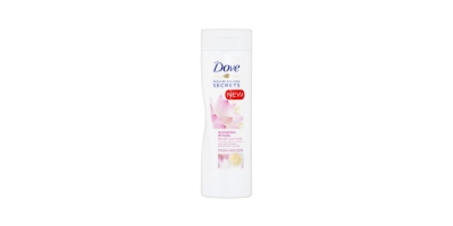 Dove Body Lotion Glowing Lotus 250ml                                                                                                                                                                                                                      