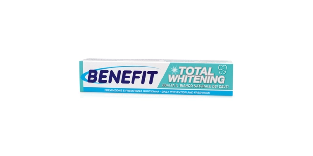 Benefit zubní pasta 75 ml Total Whitening                                                                                                                                                                                                                 