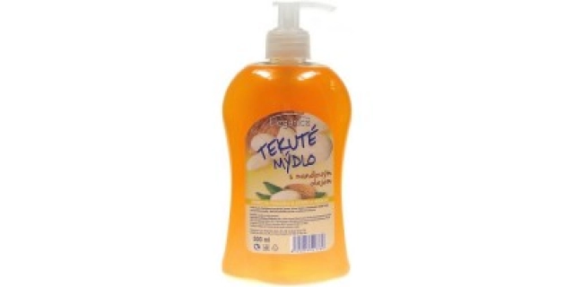 Tek.mýd.s pump. 0,5 l MANDLE Tradiko                                                                                                                                                                                                                      