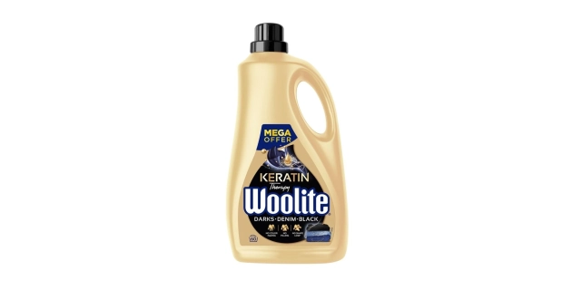 Woolite Keratin Therapy na černé a tmavé prádlo. Tekutý prací přípravek s keratinem. 3.6 l / 60 pracích dávek                                                                                                                                             