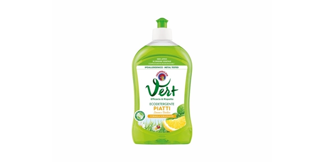 CHC - ECO Mycí prostředek na nádobí - PIATTI LIMONE & BASILICO 500ml                                                                                                                                                                                      