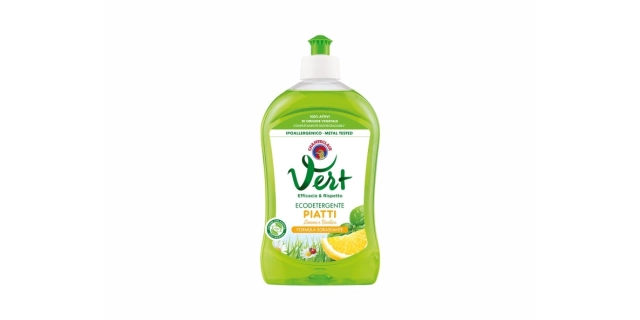CHC - ECO Mycí prostředek na nádobí - PIATTI LIMONE & BASILICO 500ml                                                                                                                                                                                      