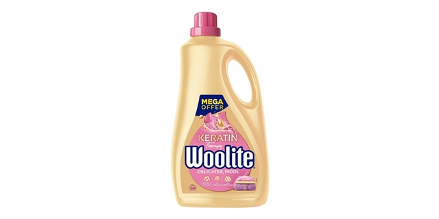 Woolite Keratin Therapy na jemné a vlněné prádlo. Tekutý prací přípravek s keratinem. 3.6 l / 60 pracích dávek                                                                                                                                            
